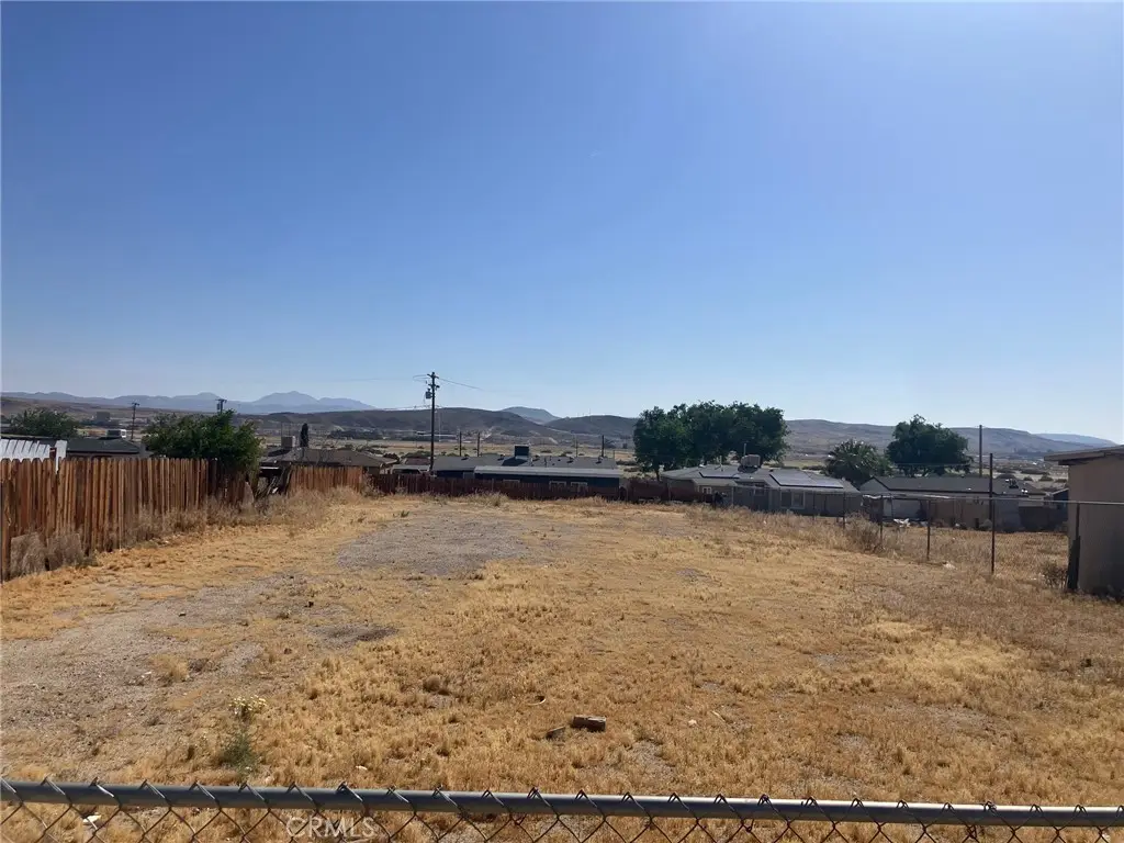 1457 Riverside Drive, Barstow, CA 92311 - #1