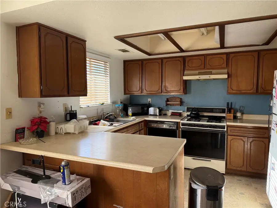 16082 Dale Evans Parkway, Apple Valley, CA 92307 - #2
