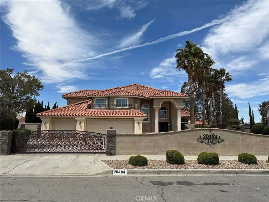 20484 Half Moon Court, Apple Valley, CA 92308 - #1