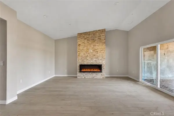 15045 Olive St, Hesperia, CA 92345
