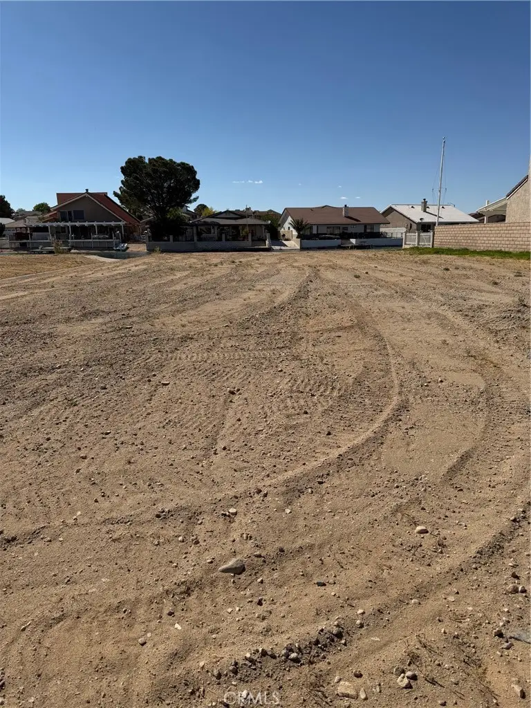 26482 Anchorage, Helendale, CA 92342 - #1
