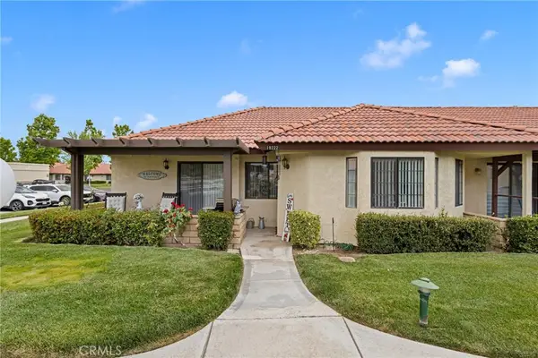 19222 Cottonwood Drive, Apple Valley, CA 92308