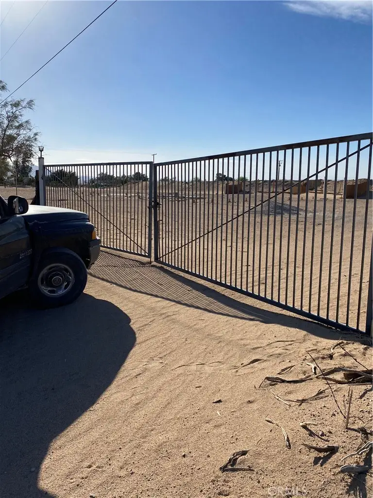 39375 Tami, Newberry Springs, CA 92365 - #2