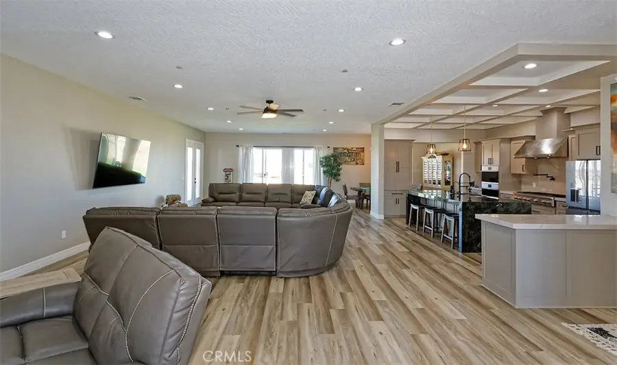 23280 Ramona Avenue, Apple Valley, CA 92307 - #3