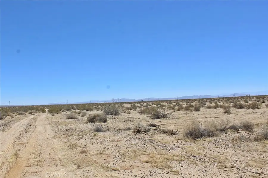 1111 Santa Fe Trail, Adelanto, CA 92301 - #3