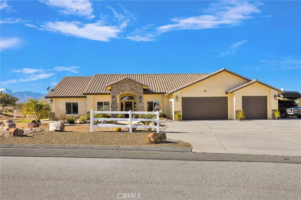 8140 Heartland, Oak Hills, CA 92344 - #1