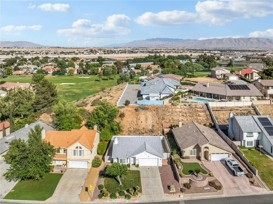 18225 Kalin Ranch, Victorville, CA 92395 - #2