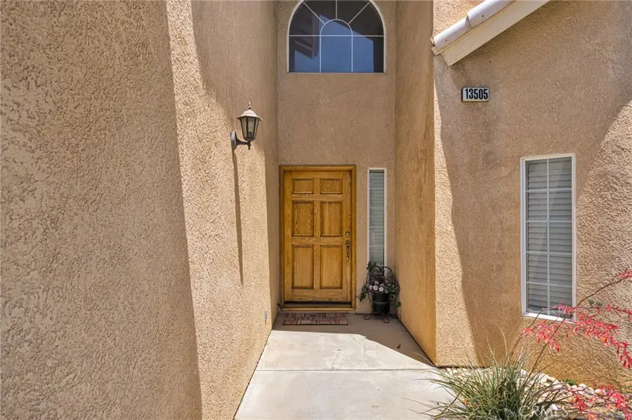 13505 Stoneridge Dr, Victorville, CA 92395 - #3