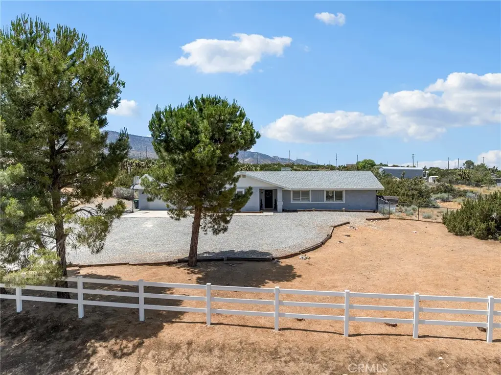 9240 Avalon, Phelan, CA 92371 - #1