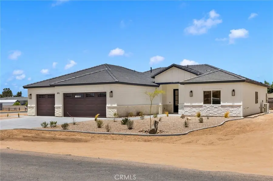 20112 Sahale Road, Apple Valley, CA 92307 - #3