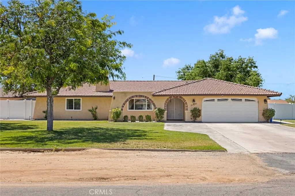 21671 Standing Rock, Apple Valley, CA 92307 - #1