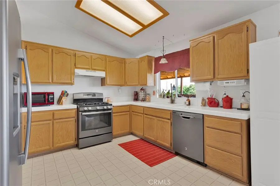 19147 Yucca Street, Hesperia, CA 92345 - #3