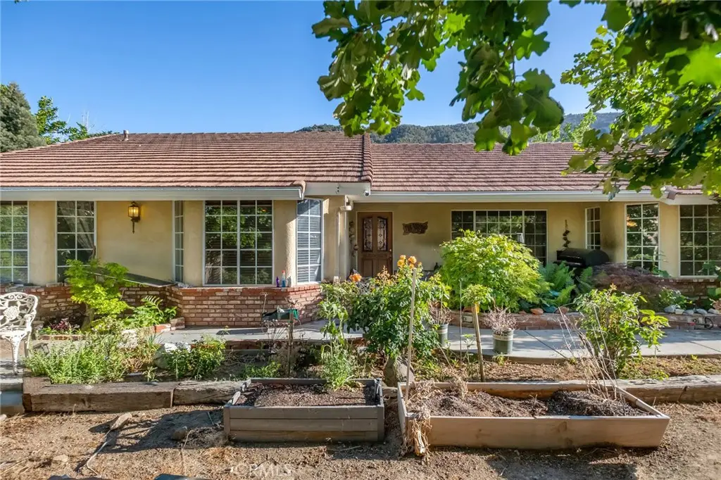 7685 Wintergreen, Wrightwood, CA 92397 - #1