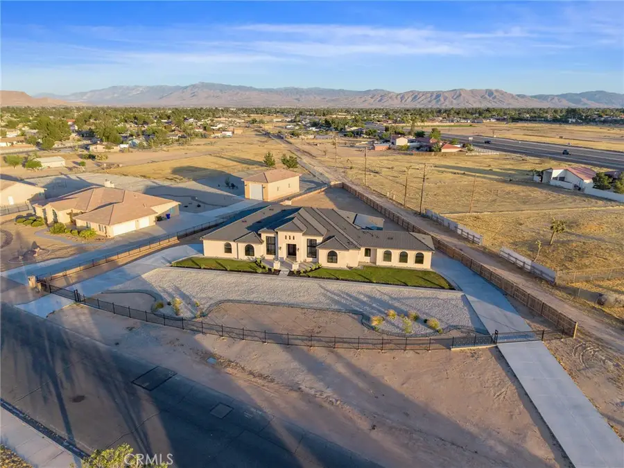20721 Standing Rock, Apple Valley, CA 92307 - #2