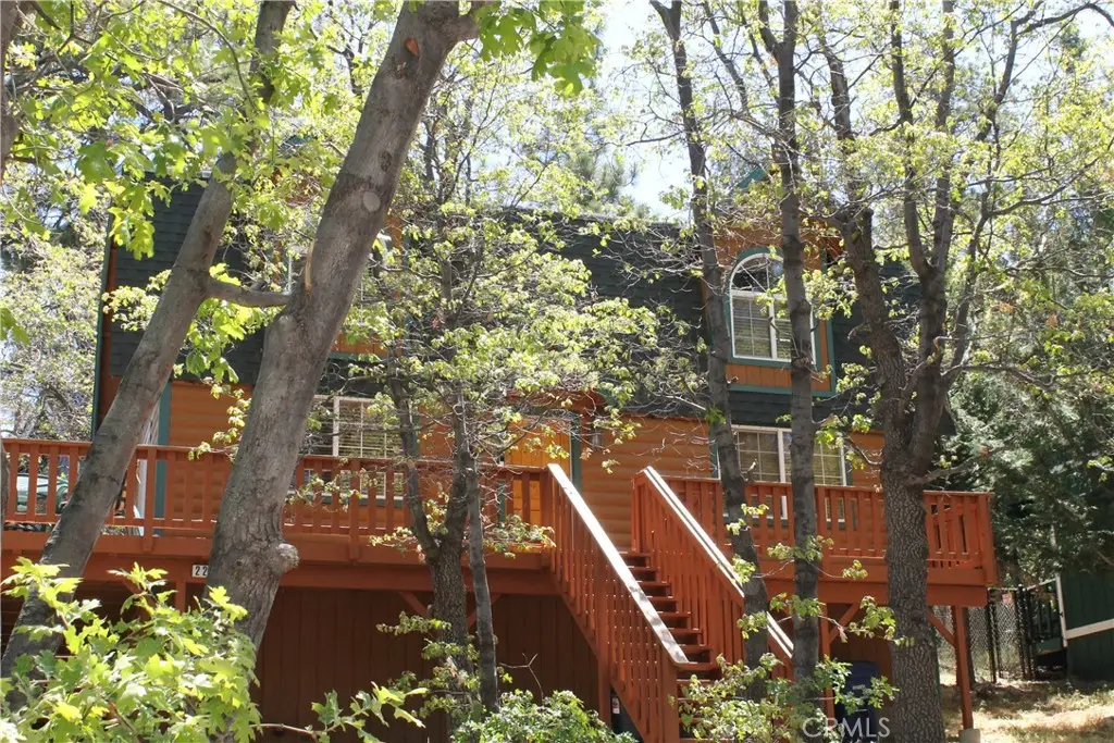 223 Vista, Sugarloaf, CA 92386 - #1
