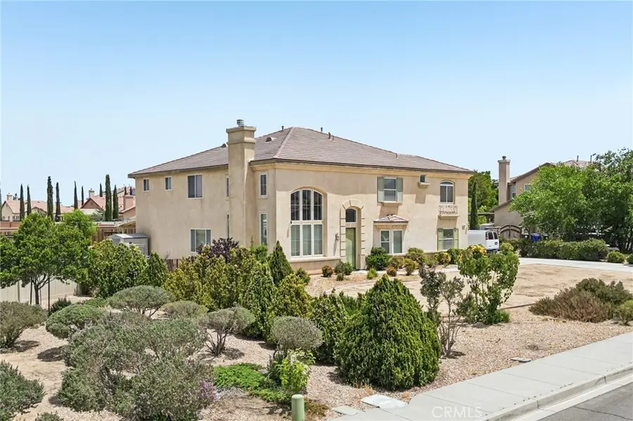 19216 Saguaro Way, Apple Valley, CA 92308 - #2