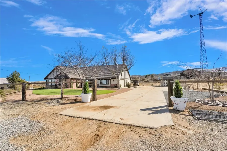 5205 Snow Line, Phelan, CA 92371 - #3