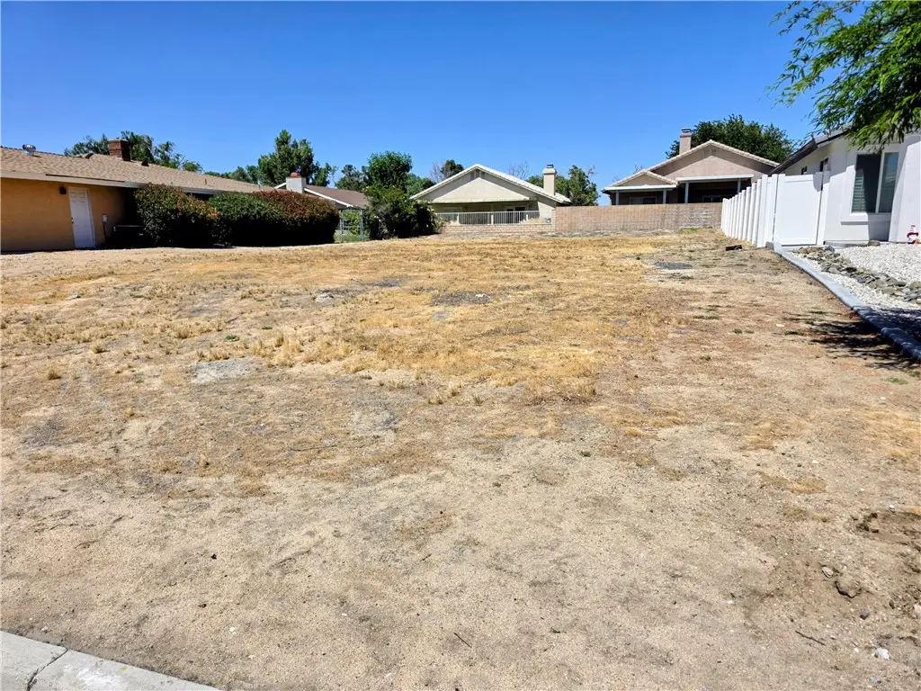 13415 Sea Gull Drive, Victorville, CA 92395 - #1