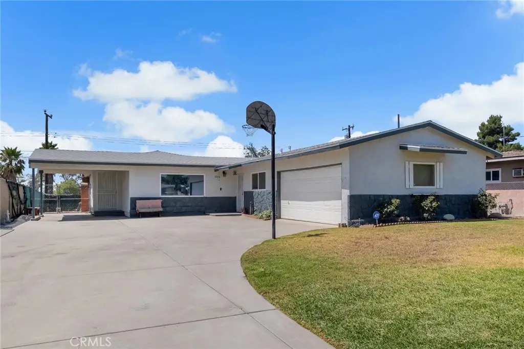 17761 Dorsey, Fontana, CA 92335 - #1