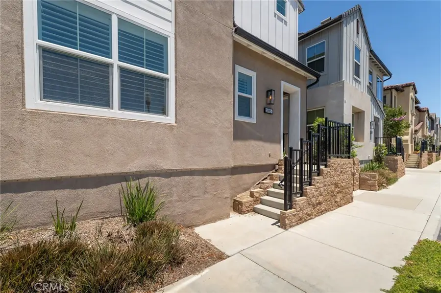 15982 Parkhouse #2, Fontana, CA 92336 - #3