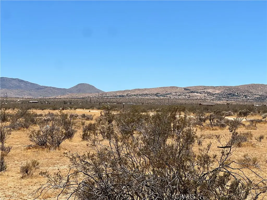 1 Del Oro Road, Apple Valley, CA 92308 - #1
