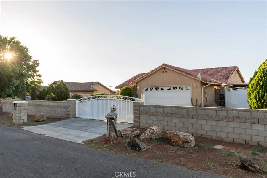 22410 Broken Lance Court, Apple Valley, CA 92307 - #2