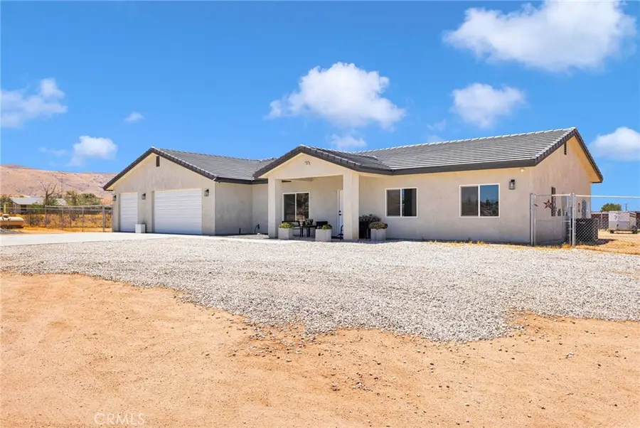 10770 Chipmunk, Apple Valley, CA 92308 - #3
