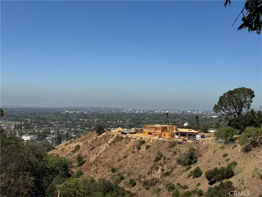 3215 Fairpoint, Pasadena, CA 91107 - #3