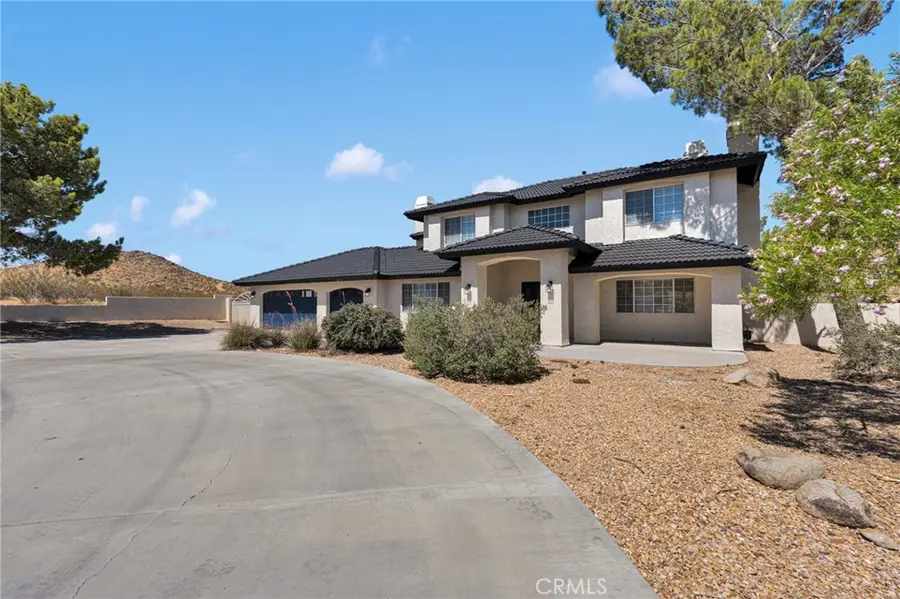 16731 Iwa Road, Apple Valley, CA 92307 - #3