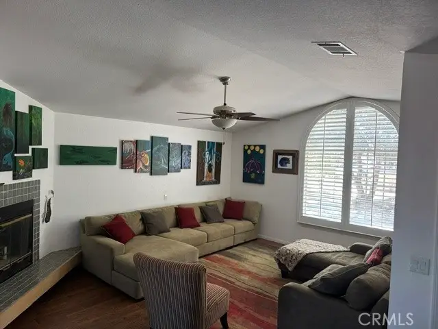 21800 Isatis, Apple Valley, CA 92307 - #3