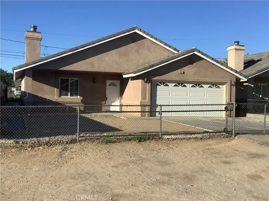 16493 Live Oak, Hesperia, CA 92345 - #1