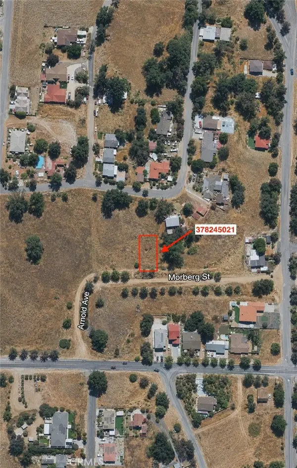 2 Morberg St, Lake Elsinore, CA 92530