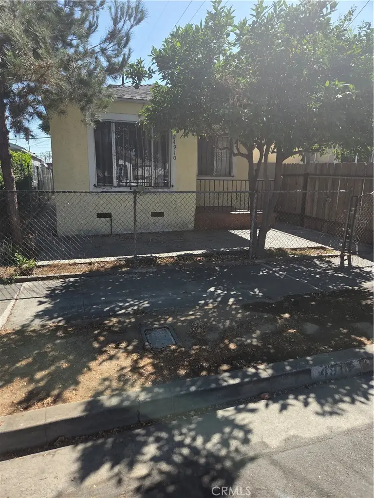 4910 Nobel Street, Commerce, CA 90040 - #2