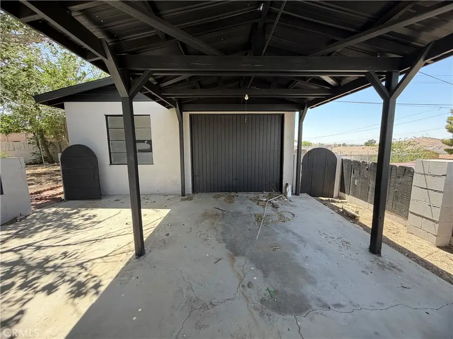 320 Frances, Barstow, CA 92311 - #2