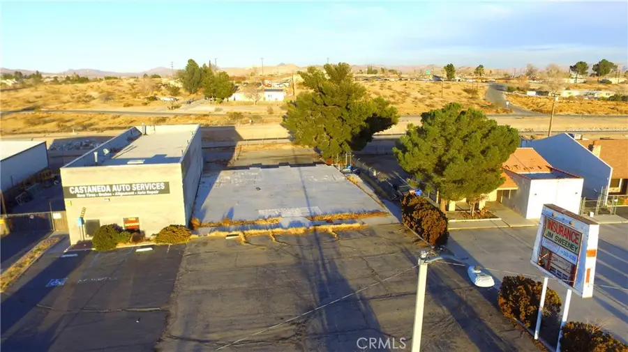 15663 Village Drive, Victorville, CA 92394 - #2