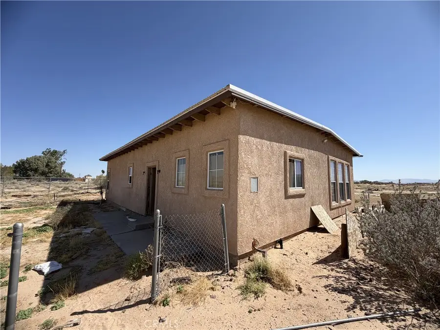 33803 Suffoch, Newberry Springs, CA 92365 - #2