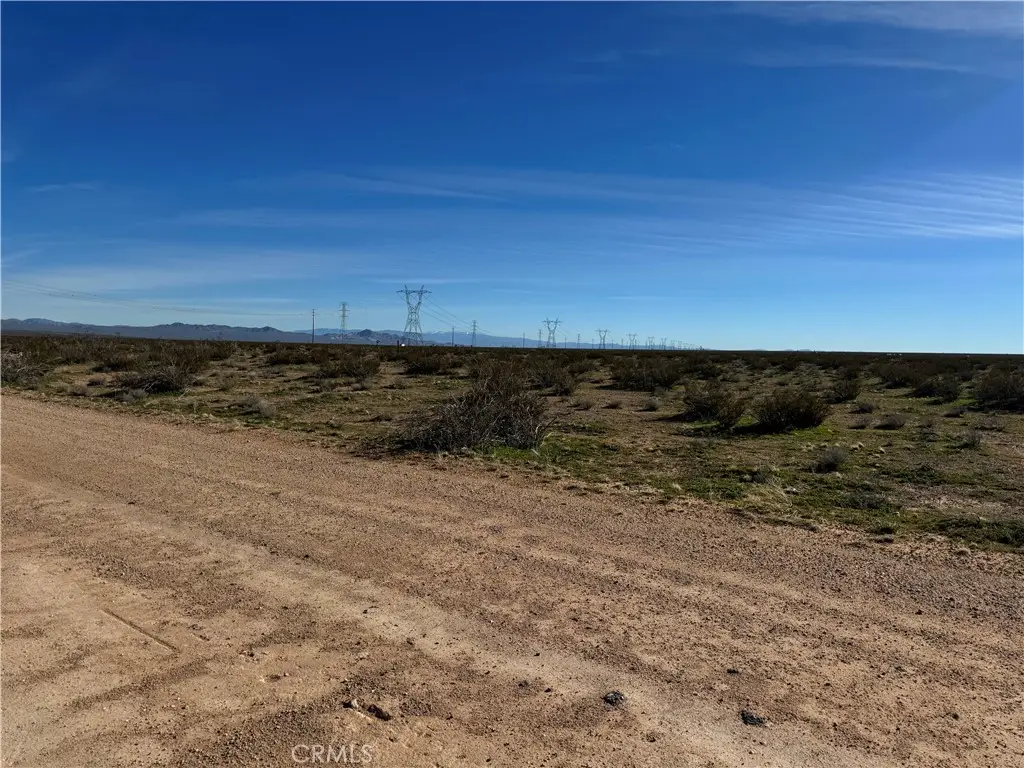 301 E Mountain View Street, Barstow, CA 92311 - #1