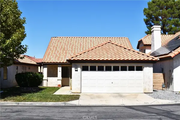 19270 Pine Way, Apple Valley, CA 92308