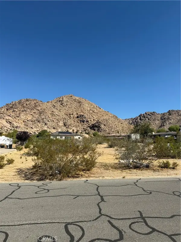 23372 Taos, Apple Valley, CA 92307