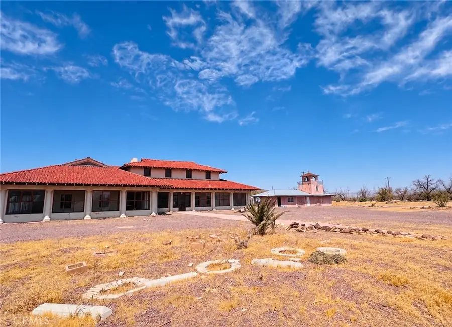 36558 Santa Fe, Daggett, CA 92327 - #2