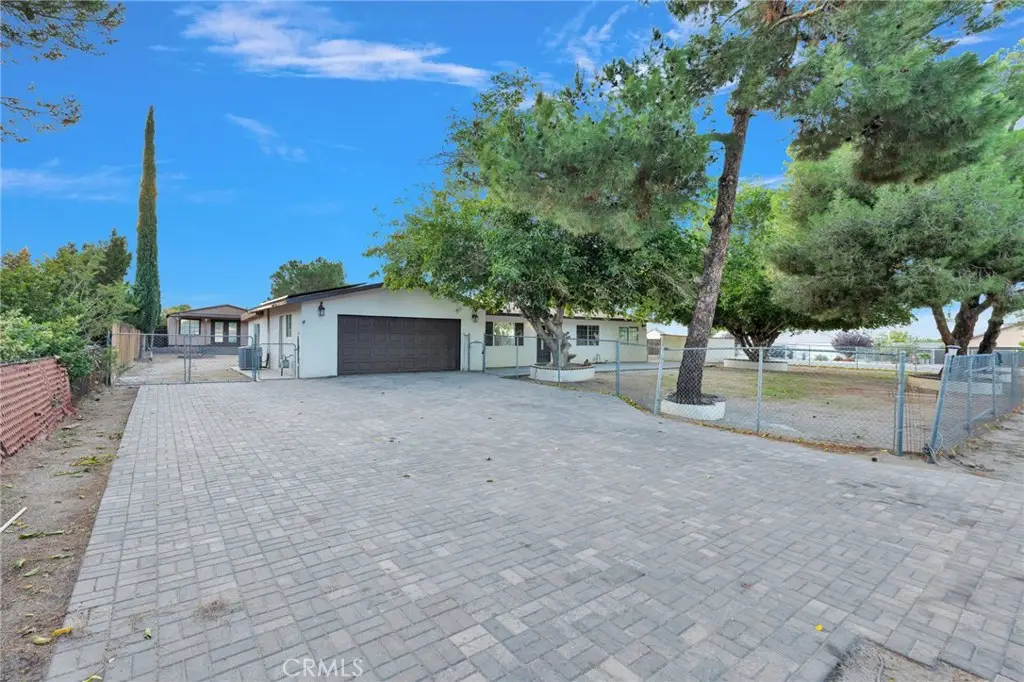 10814 Victor, Hesperia, CA 92345 - #1