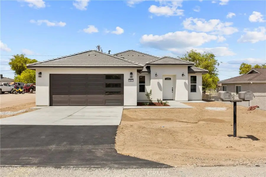 16512 Chestnut St, Hesperia, CA 92345 - #2