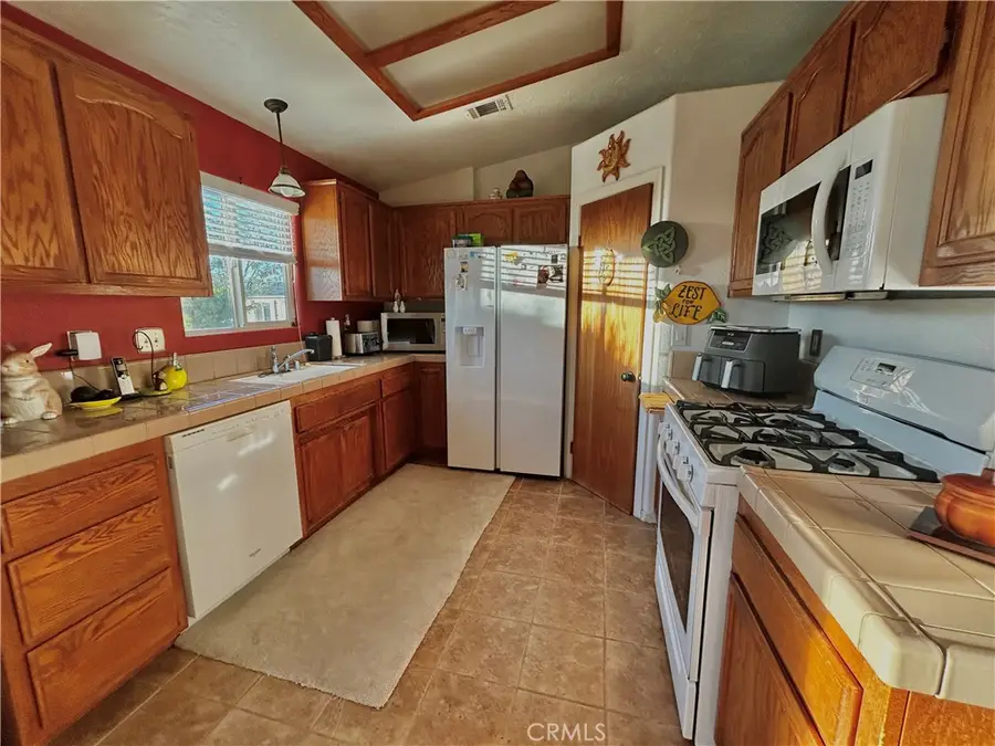 15550 Desert Star, Apple Valley, CA 92307 - #2