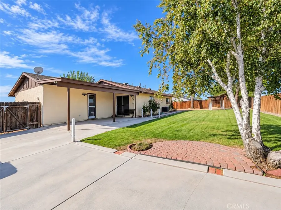 21360 Minodoka Road, Apple Valley, CA 92308 - #2