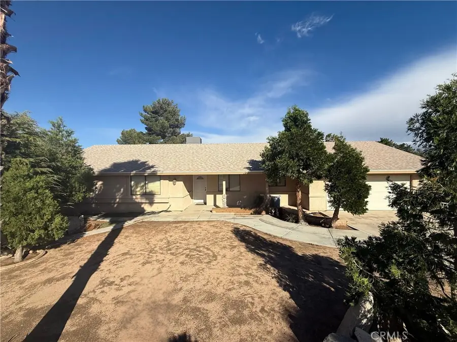8209 Sherborn, Hesperia, CA 92345 - #2