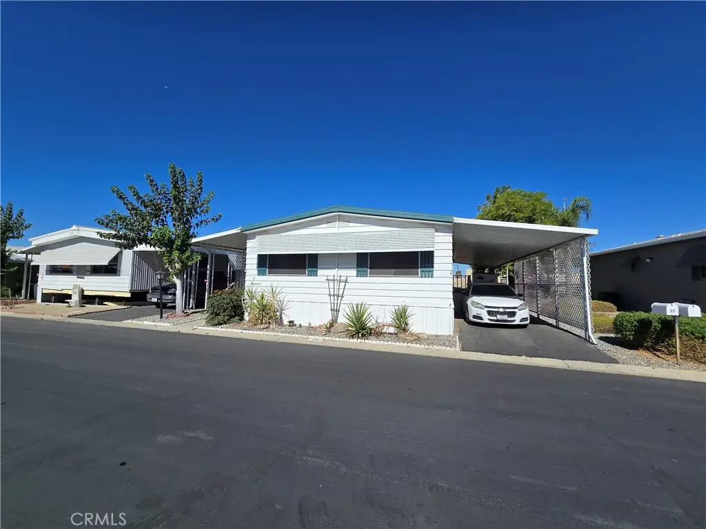 575 S Lyon Avenue #21, Hemet, CA 92545 - Image #1