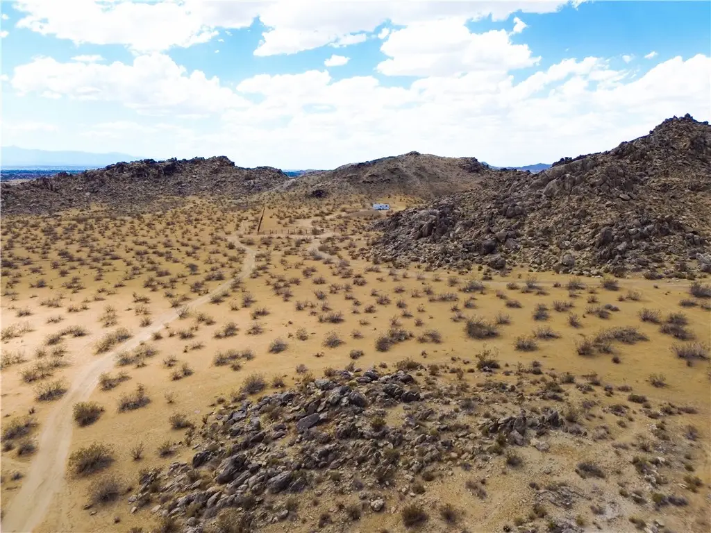 15 Laguna Seca, Apple Valley, CA 92307 - Image #1