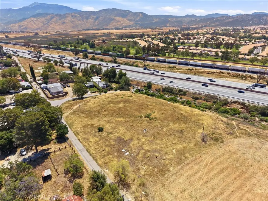 5242 C Street, Banning, CA 92220 - #2