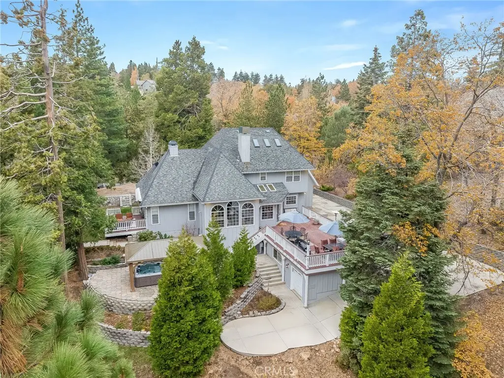 26122 Augusta Drive, Lake Arrowhead, CA 92352 - Image #1