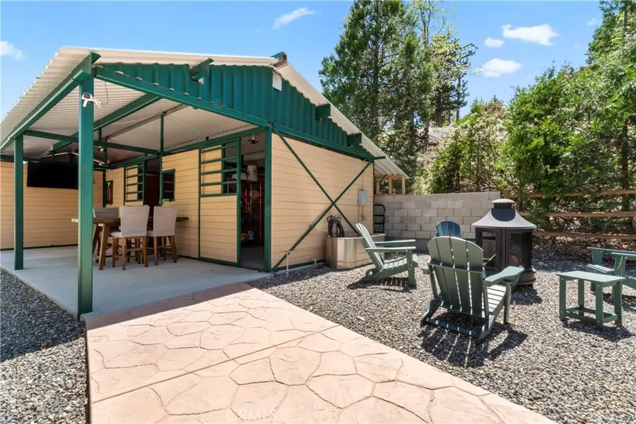 26061 Augusta Drive, Lake Arrowhead, CA 92391 - Image #2